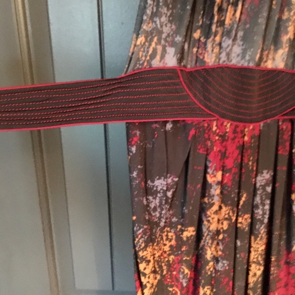 BCBG DRESS - Picture 5 of 5